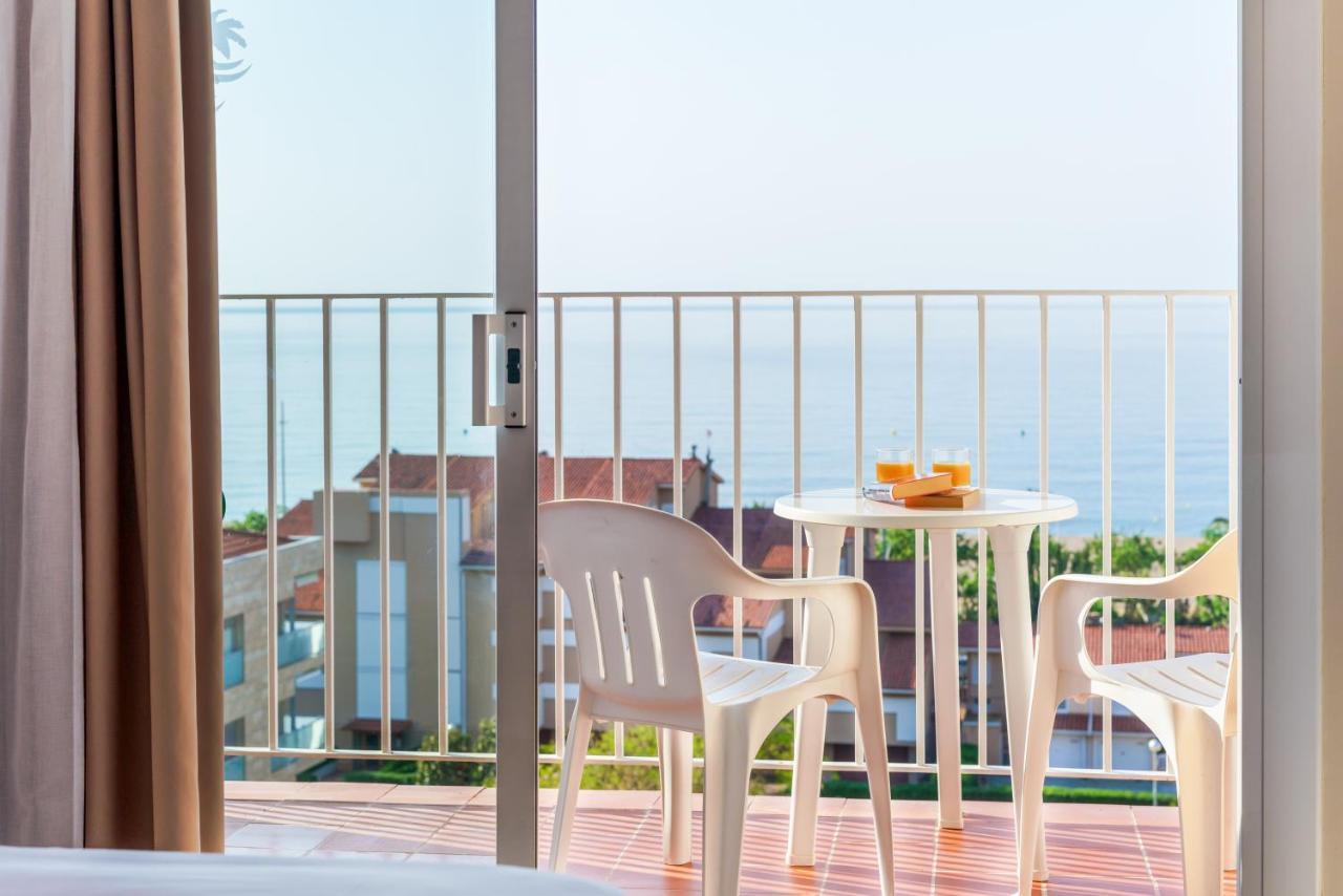 Hotel Checkin Catalonia Calella Exterior foto