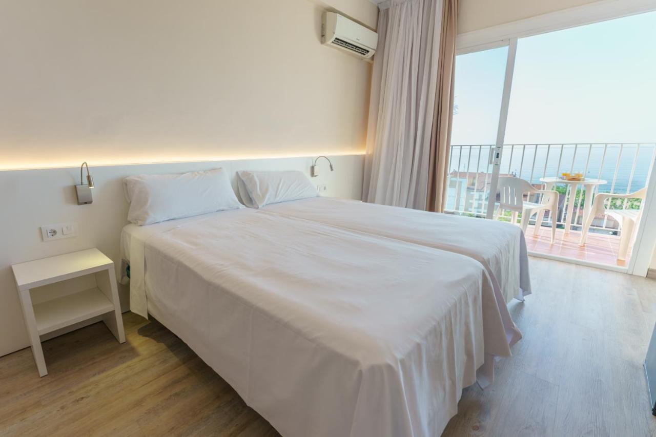 Hotel Checkin Catalonia Calella Exterior foto