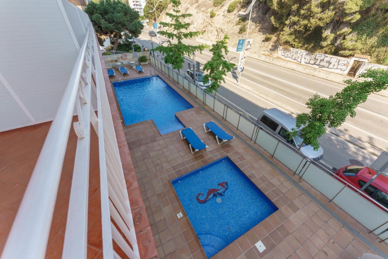 Hotel Checkin Catalonia Calella Exterior foto