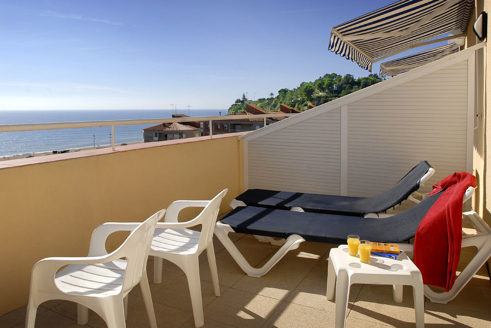 Hotel Checkin Catalonia Calella Exterior foto